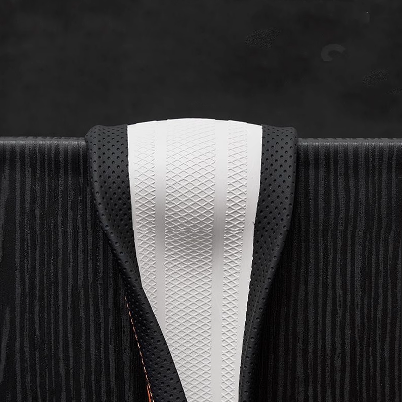 DriveCore Elite Grip Steering Wheel Cover – Sweat-Resistant Leather & Performance Boost